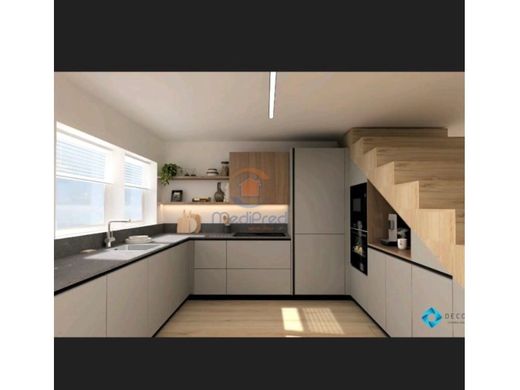 Элитный дом, Odivelas, Distrito de Lisboa