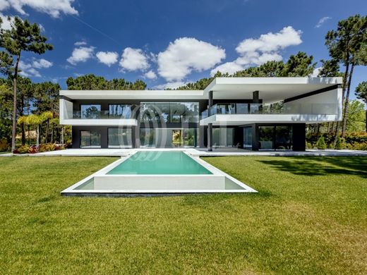 منزل ﻓﻲ Aroeira, Almada