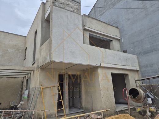 ‏וילה רב-משפחתית ב  Seixal, Distrito de Setúbal