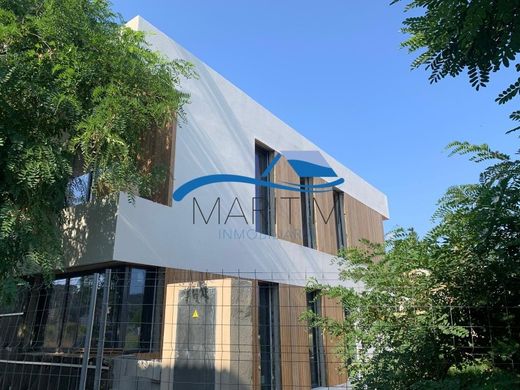 Casa de lujo en Palafolls, Provincia de Barcelona