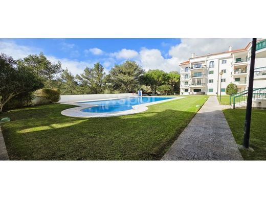 Apartment / Etagenwohnung in Cascais, Lissabon