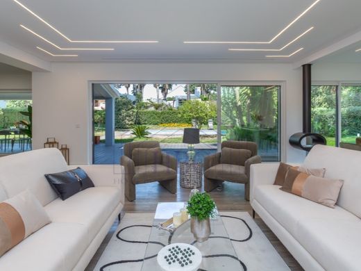 Luxury home in Charneca de Caparica, Almada