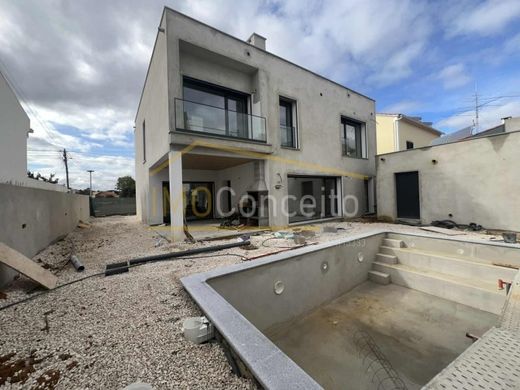 Casa de lujo en Entroncamento, Santarém