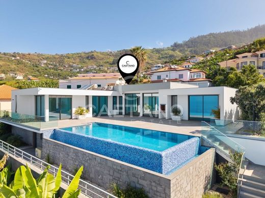 Villa in Calheta, Madeira
