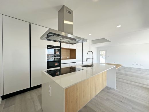 Semidetached House in Seixal, Distrito de Setúbal