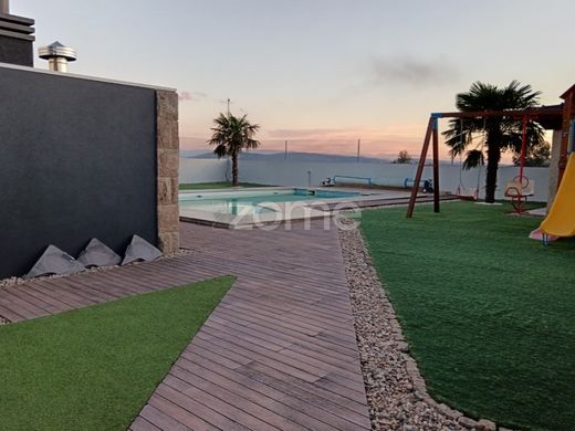 Luxe woning in Paredes, Distrito do Porto