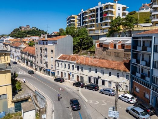 Residential complexes in Leiria, Distrito de Leiria