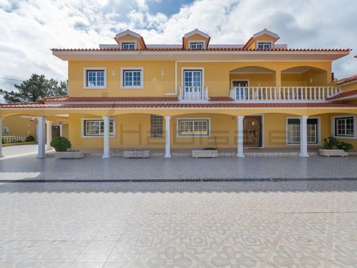 Luxe woning in Azambuja, Distrito de Lisboa