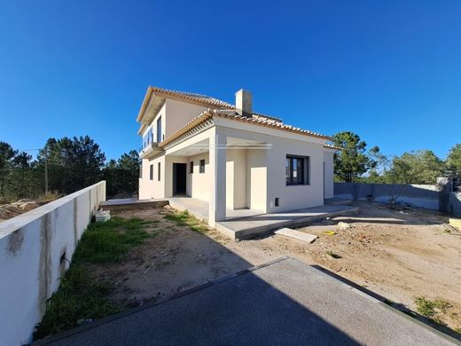 Casa Independente - Seixal, Setúbal