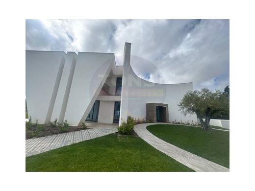 Luxury home in Oeiras, Lisbon
