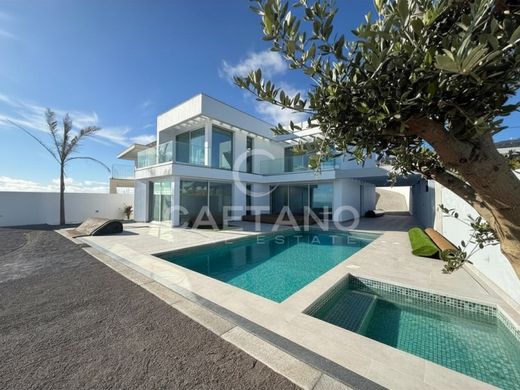 Villa in Ponta do Sol, Madeira