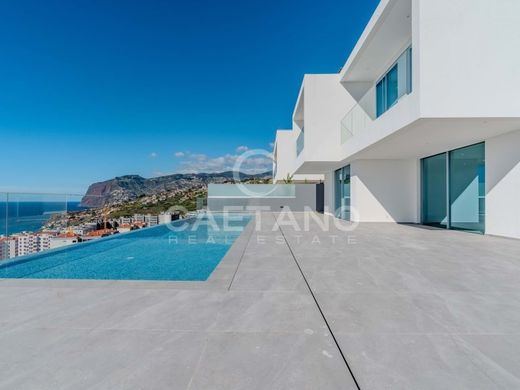 Funchal, Madeiraのヴィラ