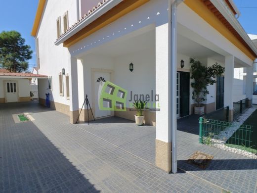 Μονοκατοικία σε Sesimbra, Distrito de Setúbal