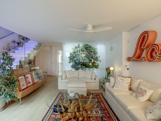 Luxury home in Lisbon