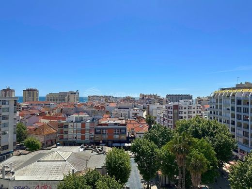 Apartment in Almada, Distrito de Setúbal