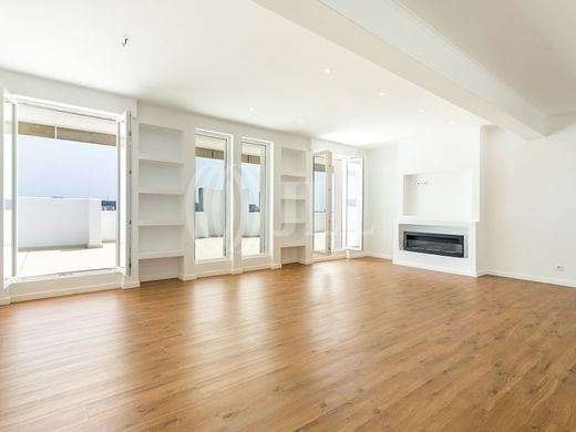 Apartment in Oeiras, Lisbon