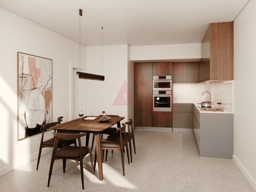 فيلا شبه مستقلة ﻓﻲ بورتو, Porto