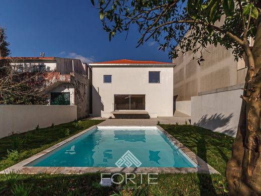 Luxury home in São João da Madeira, Aveiro