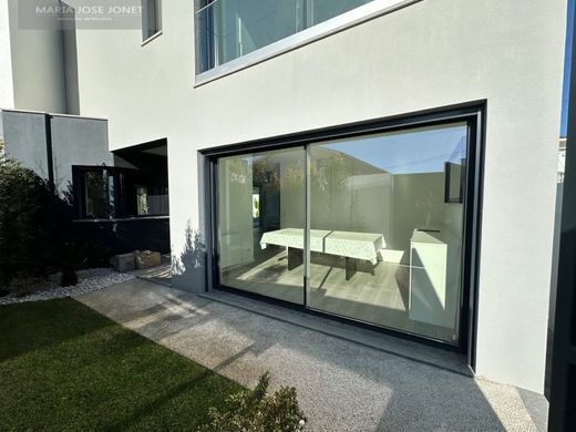 Villa Plurifamiliare a Cascais, Lisbona