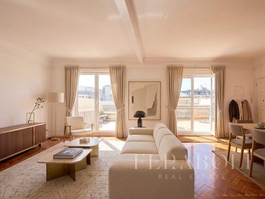 Penthouse Lizbon, Lisbon