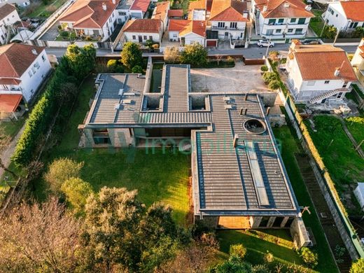 Casa en Vila Nova de Famalicão, Braga