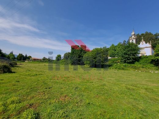 Grond in Arcos de Valdevez, Distrito de Viana do Castelo