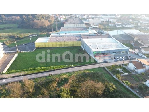 地皮  Vila Nova de Famalicão, Distrito de Braga
