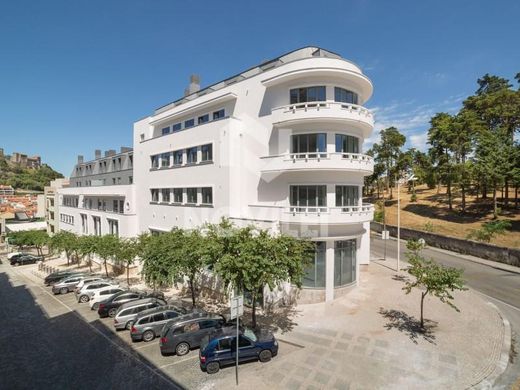 Apartment / Etagenwohnung in Leiria, Distrito de Leiria