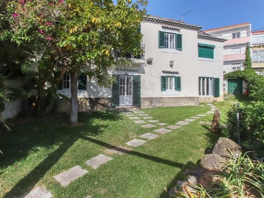 Luxus-Haus in Oeiras, Lissabon