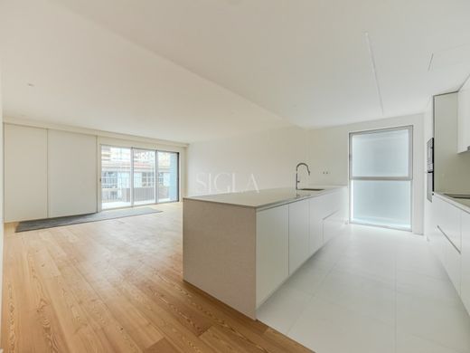 ヴィラ・ノヴァ・デ・ガイア
, Vila Nova de Gaiaのアパートメント