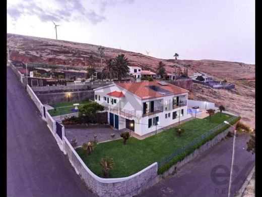 Villa in Machico, Madeira