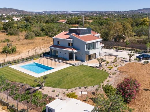 Detached House in Loulé, Distrito de Faro