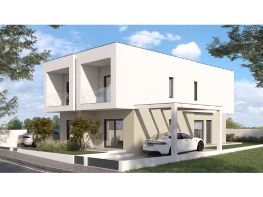 Semidetached House in Seixal, Distrito de Setúbal