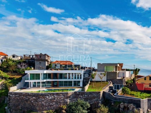 Luxury home in Ponta do Sol, Madeira