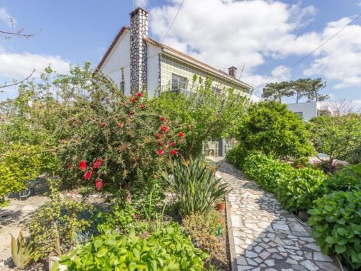 Casa di lusso a Charneca de Caparica, Almada