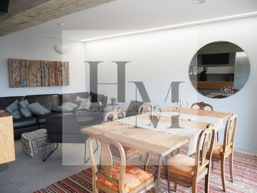Apartment / Etagenwohnung in Avenidas Novas, Lisbon