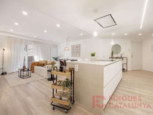 Apartment / Etagenwohnung in Girona, Provinz Girona