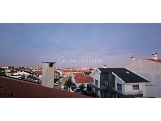 Villa Plurifamiliare a Seixal, Distrito de Setúbal