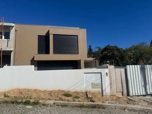 Yarɪ müstakil ev Vila Nova de Gaia, Distrito do Porto