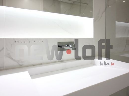 Apartment / Etagenwohnung in Cascais, Lissabon