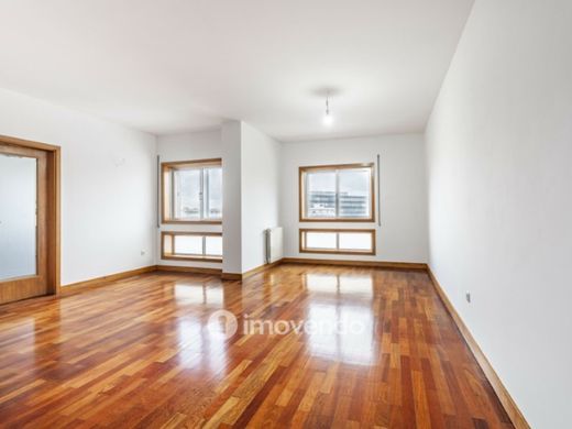 Apartment / Etagenwohnung in Maia, Distrito do Porto