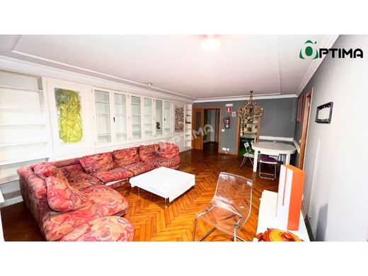 Appartement in Santiago de Compostella, Provincia da Coruña