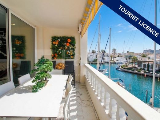 Apartment in Empuriabrava, Province of Girona