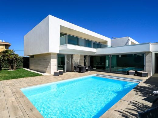 Casa di lusso a Vila Nova de Gaia, Oporto