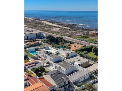 Luxury home in Vila Nova de Gaia, Distrito do Porto