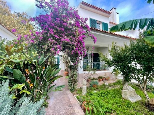Casa di lusso a Almada, Distrito de Setúbal