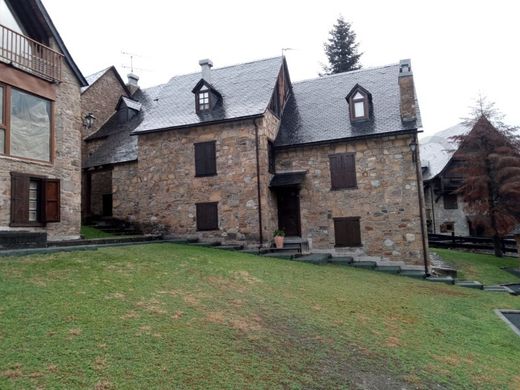 Chalet in Naut Aran, Province of Lleida