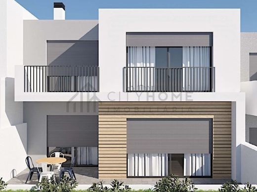 Chalet Pareado en Silves, Faro