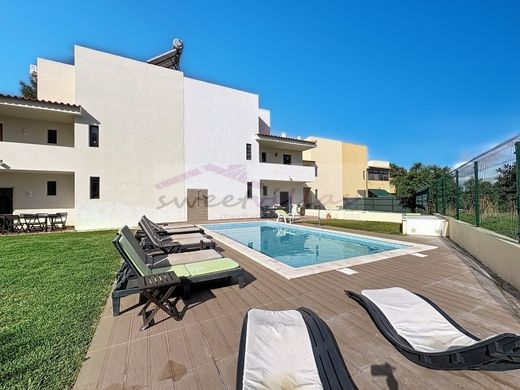 Semidetached House in Albufeira, Albufeira Municipality