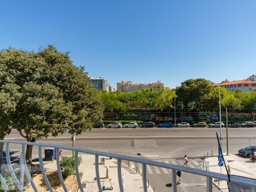 Piso / Apartamento en Campolide, Lisboa